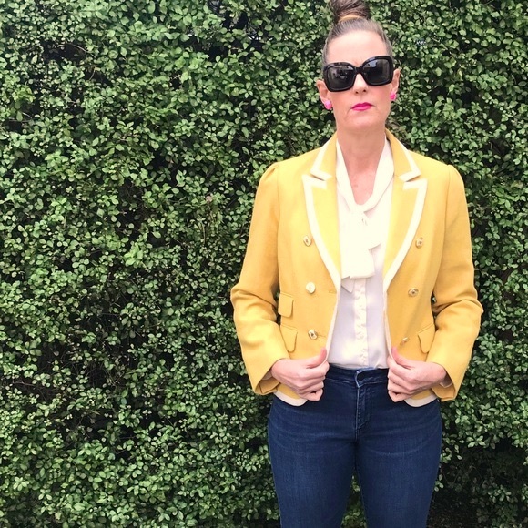 ANN TAYLOR LOFT Sunny Yellow Fitted Jacket - Picture 10 of 12